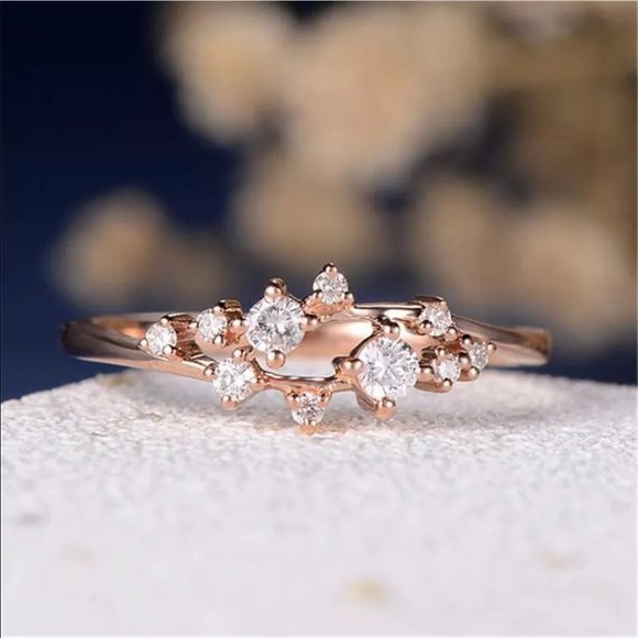 Silver toned or Rose gold and white sapphire ring - Picture 2 of 8